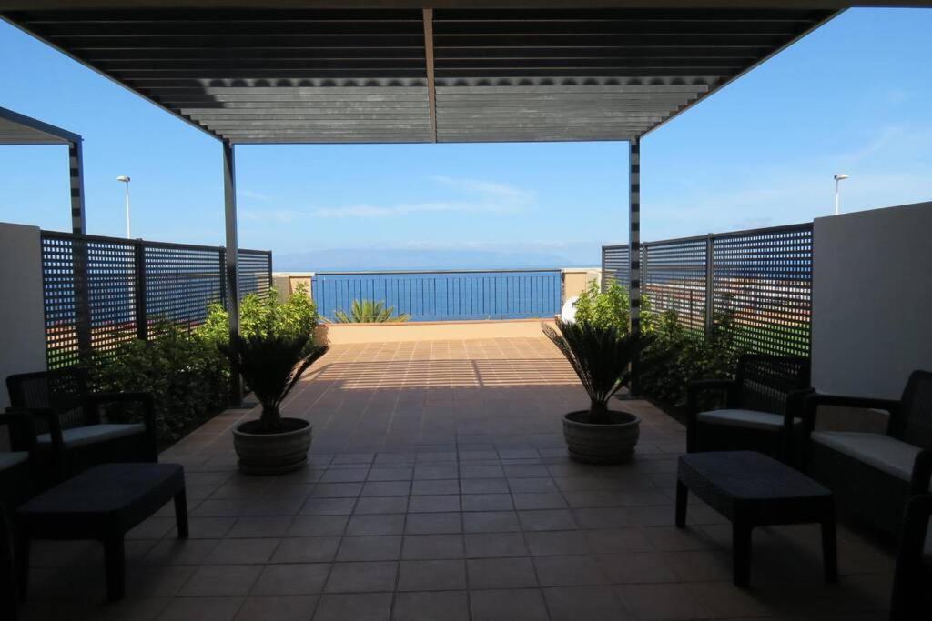 Luxury House With 3 Bedrooms, Sea Wiew And Swimming Pool In A Quiet Residence プエルト・デ・サンティアゴ エクステリア 写真